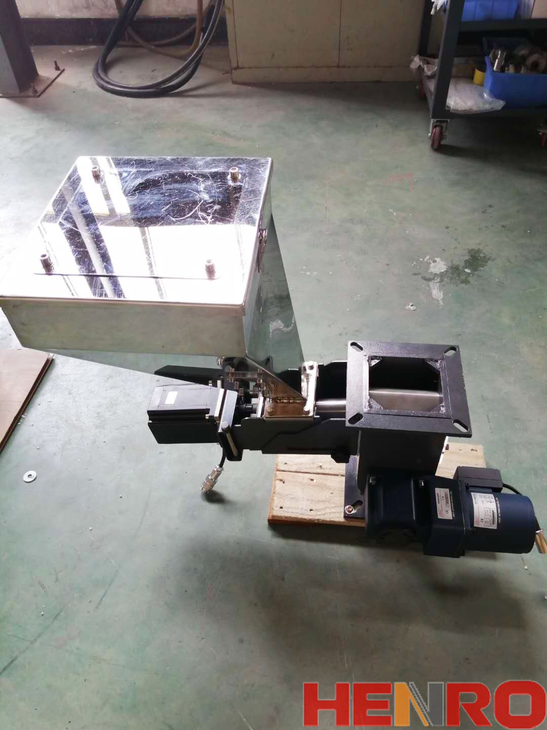 螺桿色母計量器:工作原理及應用場景分析 螺桿色母計量器:工作原理及應用場景分析